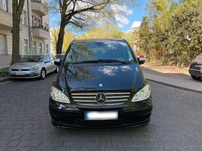 Second-hand Mercedes Viano 204 CP (150 kW) 2010 Negru Monovolum