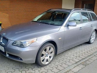 Gebraucht BMW 530 258 PS (189 kW) 2008 Grau Kombi