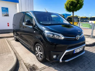 Gebraucht Toyota Proace Verso Executive 177 PS (130 kW) 2018 Schwarz Kombi