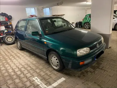 Gebraucht VW Golf III 90 PS (66 kW) 1996 Grün Kleinwagen
