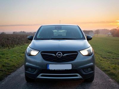 Usata Opel Crossland X Innovation 110 CV (80 kW) 2018 Argento SUV
