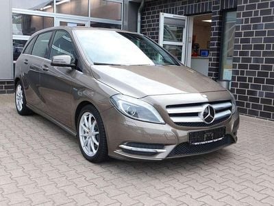 Mercedes B200
