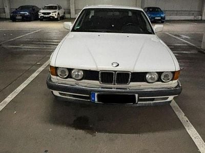 Gebraucht BMW 735 211 PS (155 kW) 1990 Weiß Limousine