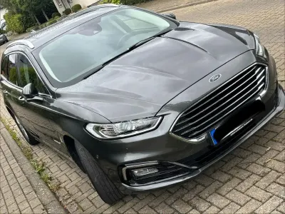 Gebraucht Ford Mondeo Titanium 188 PS (138 kW) 2020 Grau Limousine
