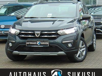 Gebraucht Dacia Sandero Essentiel 101 PS (74 kW) 2021 Grau Limousine