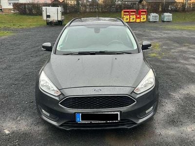 Gebraucht Ford Focus Titanium 150 PS (110 kW) 2015 Grau Kombi