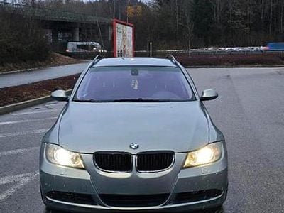 Gebraucht BMW 320 163 PS (119 kW) 2006 Grau Kombi