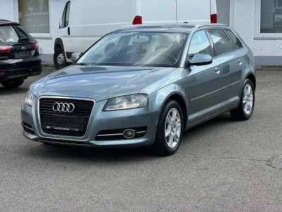 Gebraucht Audi A3 Attraction 90 PS (66 kW) 2011 Grau Kleinwagen
