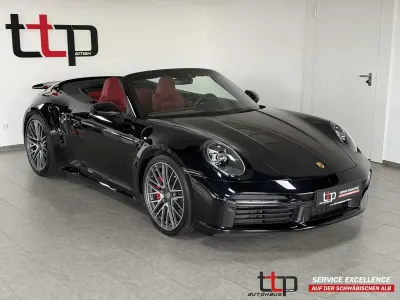 Gebraucht Porsche 992 581 PS (427 kW) 2024 Tiefschwarzmetallic Cabrio
