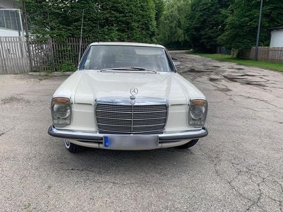 Weiß Gebraucht 1973 Mercedes 250 Coupé | 18.900 €