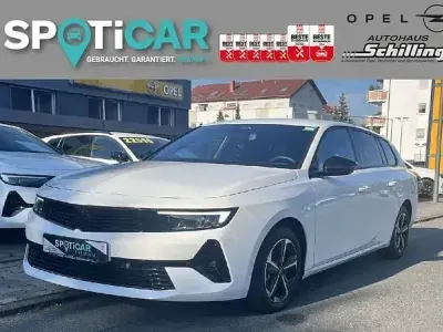 Gebraucht Opel Astra 136 PS (100 kW) 2025 Jade weiß Kleinwagen