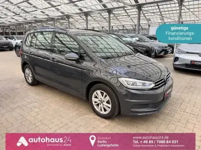 Gebraucht VW Touran Comfortline 150 PS (110 kW) 2021 Grau Van / Kleinbus
