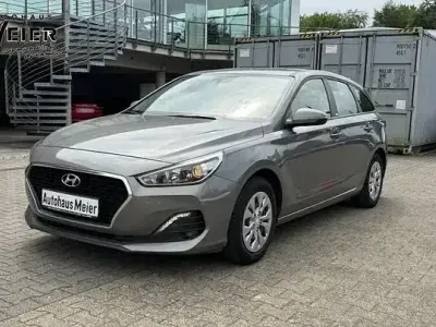Gebraucht Hyundai i30 Trend 120 PS (88 kW) 2020 Grau Kombi