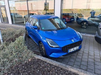 Second-hand Suzuki Swift Comfort+ 83 CP (61 kW) 2025 Albastru Hatchback
