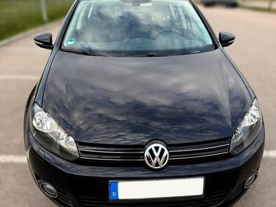 Gebraucht VW Golf VI Team 105 PS (77 kW) 2010 Schwarz Kleinwagen