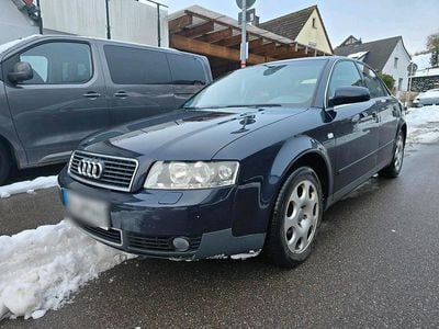 Blau Gebraucht 2002 Audi A4 Limousine | 1.000 € (Superpreis)