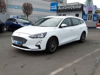 Weiß Gebraucht 2022 Ford Focus Limousine | 11.650 € (Fairer Preis)