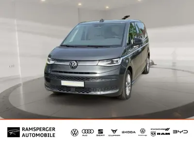 Gebraucht VW Multivan Style 150 PS (110 kW) 2025 Indiumgrau metallic Van / Kleinbus