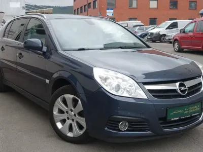Gebraucht Opel Signum Edition+ 150 PS (110 kW) 2008 Blau Kleinwagen
