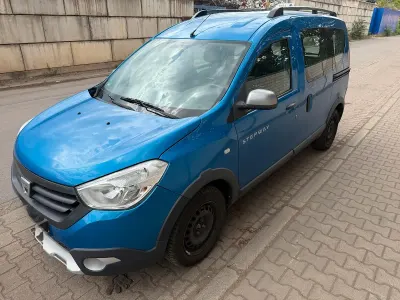 Gebraucht Dacia Dokker Stepway 116 PS (85 kW) 2015 Blau Van / Kleinbus