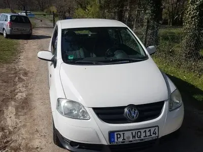 Gebraucht VW Fox 54 PS (39 kW) 2006 Weiß Kleinwagen