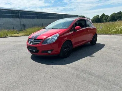 Gebraucht Opel Corsa 90 PS (66 kW) 2010 Rot Kleinwagen