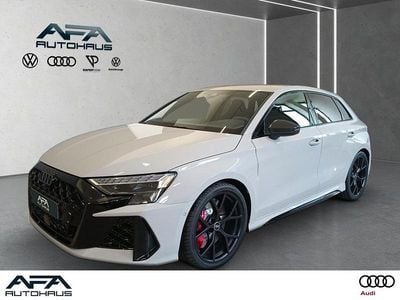 Grau Gebraucht 2025 Audi RS3 Sport Limousine | 72.978 € (Teuer)