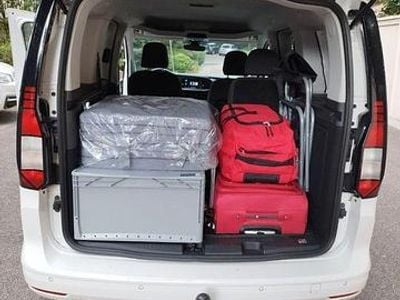 Gebraucht VW Caddy Basis 115 PS (84 kW) 2021 Weiß Van / Kleinbus