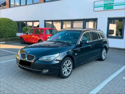 Gebraucht BMW 525 Sport Line 197 PS (144 kW) 2008 Schwarz Kombi