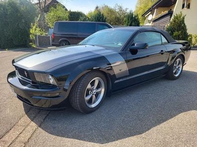Usata Ford Mustang GT 305 CV (224 kW) 2006 Nero Cabrio