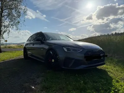 Gebraucht Audi A4 S-Line 245 PS (180 kW) 2020 Grau Kombi