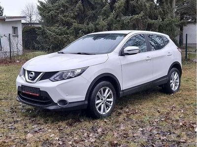Gebraucht Nissan Qashqai Acenta 116 PS (85 kW) 2017 Weiß SUV