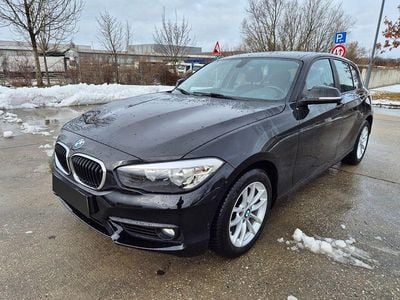 Schwarz Gebraucht 2018 BMW 118 Advantage Kleinwagen | 10.950 € (Superpreis)