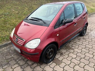 Rot Gebraucht 2000 Mercedes A160 Kleinwagen | 1.999 € (Teuer)