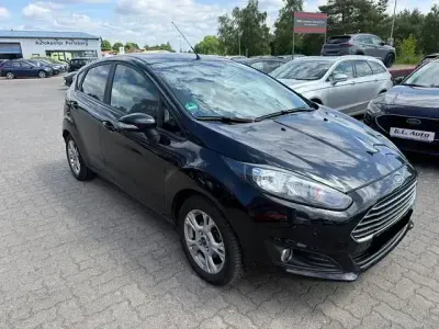 Gebraucht Ford Fiesta SYNC Edition 80 PS (58 kW) 2014 Schwarz Kleinwagen