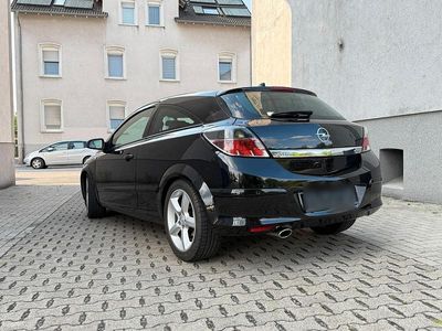Opel Astra GTC