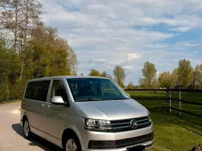 Gebraucht VW Multivan Comfortline 150 PS (110 kW) 2016 Silber Van / Kleinbus