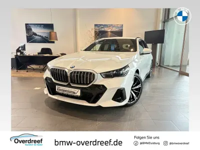 Gebraucht BMW 520 Performance 208 PS (152 kW) 2025 Weiß Kombi