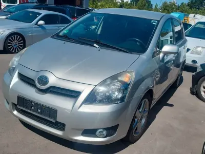 Gebraucht Toyota Corolla Verso Sol 177 PS (130 kW) 2008 Gold Van / Kleinbus