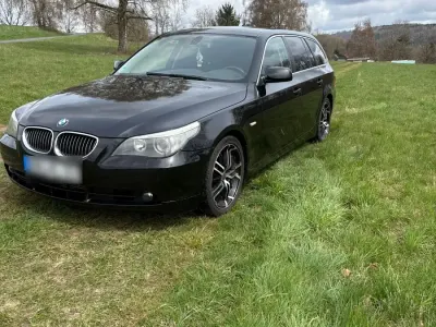 Gebraucht BMW 525 170 PS (125 kW) 2006 Schwarz Kombi