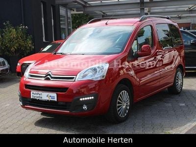 Gebraucht Citroën Berlingo Shine 110 PS (80 kW) 2017 Rot Van / Kleinbus