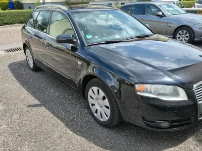 Używany Audi A4 Comfort 180 KM (132 kW) 2005 Czarny Kombi