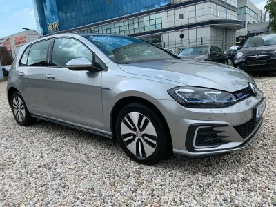 Second-hand VW Golf VII GTE 150 CP (110 kW) 2018 Argintiu Berlinǎ