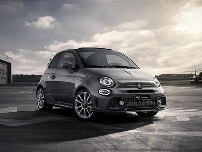 gebraucht Abarth 695C Turismo 1.4 T-Jet 132 kW (180PS), Automatik, Verdeck Schwarz, Komfort-Paket: Bi-Xenon Scheinwerfer, Beats® Audio Soundsystem, Klimaautomatik mit Pollenfilter, Navigationssystem, Volldigitales Kombiinstrument (Virtual Cockpit) uvm.