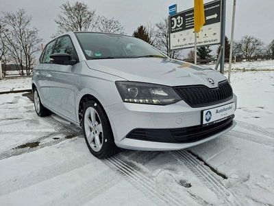 Gebraucht Skoda Fabia Active 75 PS (55 kW) 2015 Silber Limousine