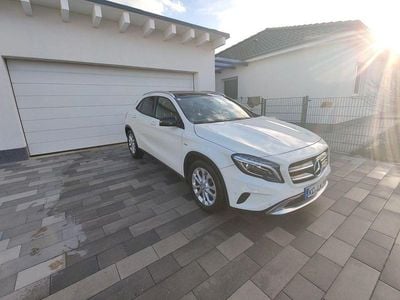 Gebraucht Mercedes GLA220 AMG Edition 1 170 PS (125 kW) 2014 Weiß SUV