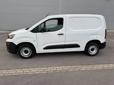 Gebraucht Peugeot Partner 75 PS (55 kW) 2021 Weiß Van / Kleinbus