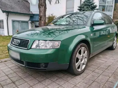 Gebraucht Audi A4 131 PS (96 kW) 2002 Grün Limousine