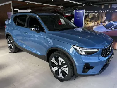 Gebraucht Volvo XC40 Plus 261 PS (191 kW) 2023 Fjord blue metallic SUV