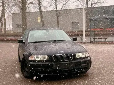 Gebraucht BMW 320 Sport Line 150 PS (110 kW) 2000 Blau Limousine
